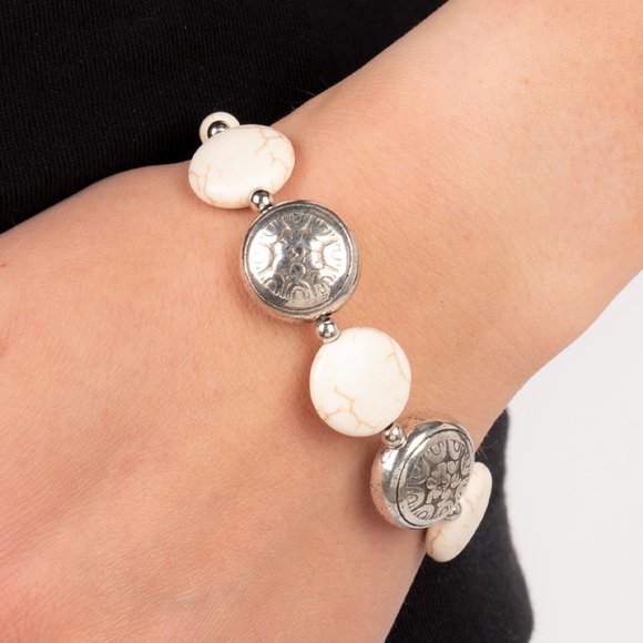 paparazzi Jewelry - Oasis Orchard - White Bracelet